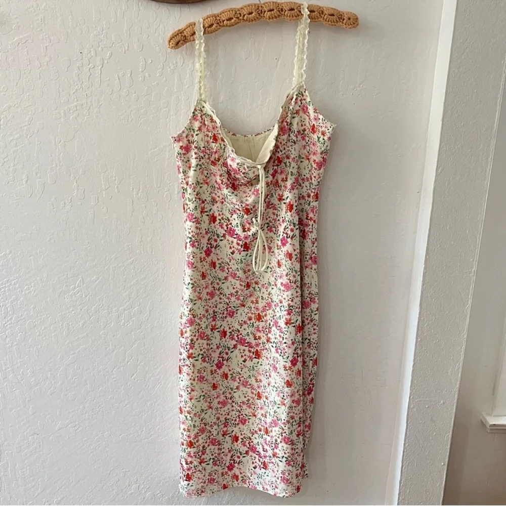 Commense Floral Print Midi Dress - Picture 3 of 4